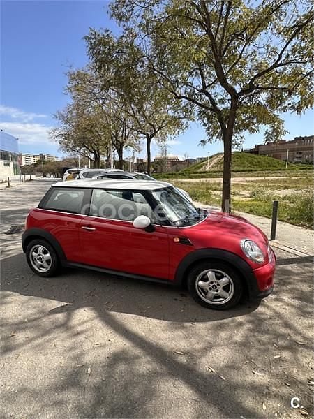 Usado Mini Cooper 120 CV (88 kW) 2010 Rojo Utilitario