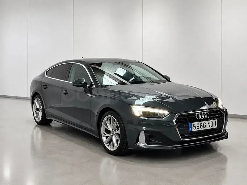 Usado Audi A5 Sportback S-Line 163 CV (119 kW) 2020 Gris / plata Utilitario