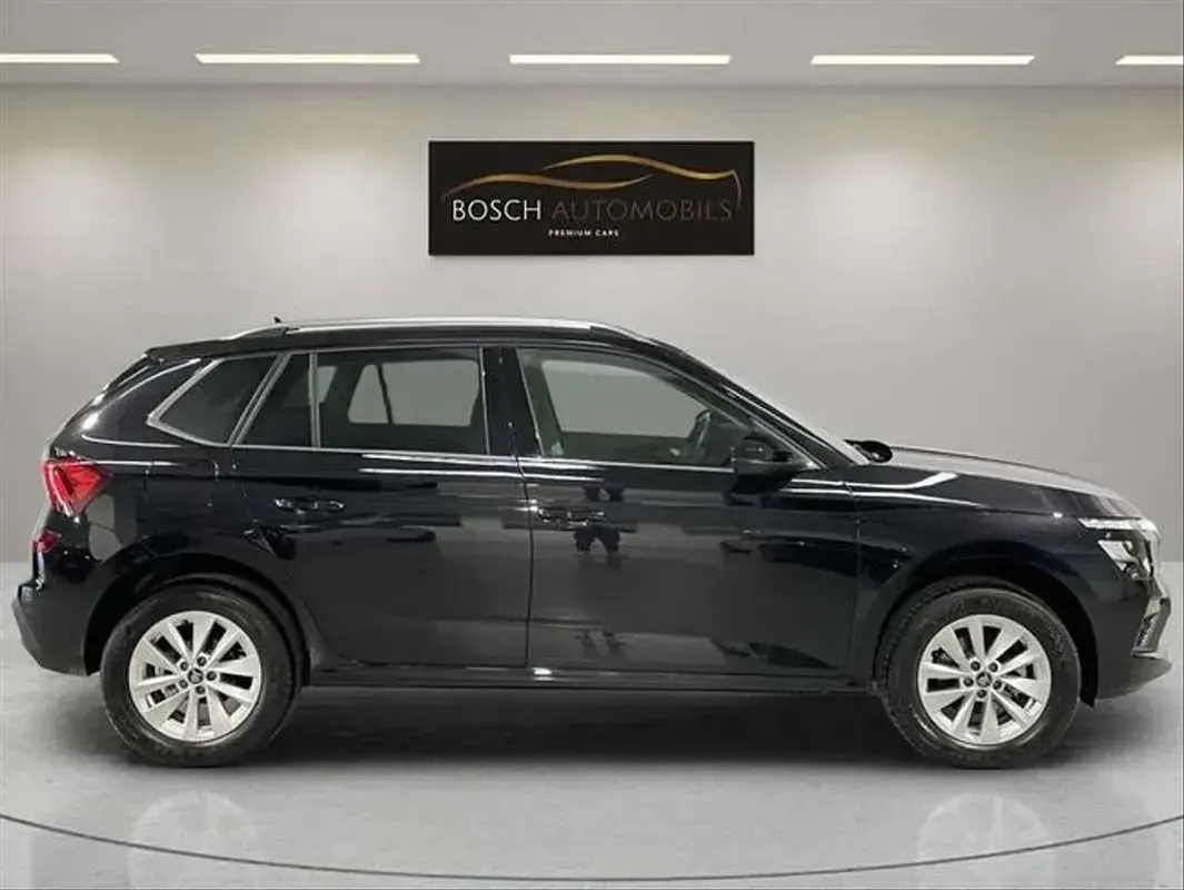 Usado Skoda Kamiq Selection 116 CV (85 kW) 2025 Negro SUV