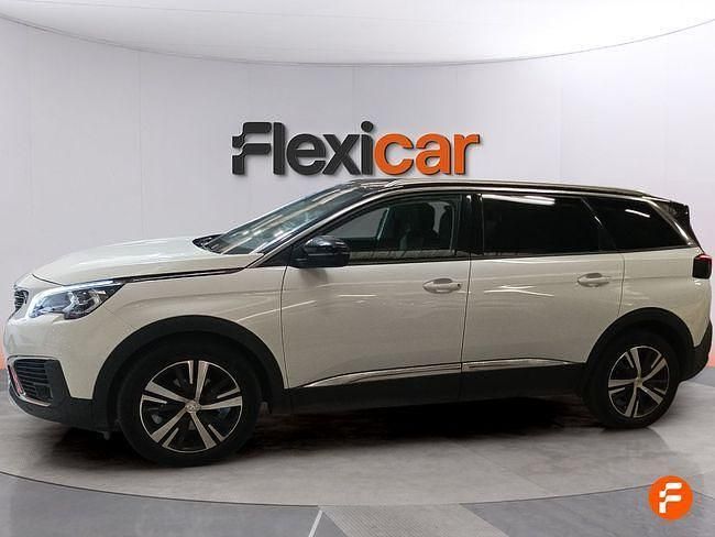 Usado Peugeot 5008 Allure 130 CV (95 kW) 2020 Blanco SUV