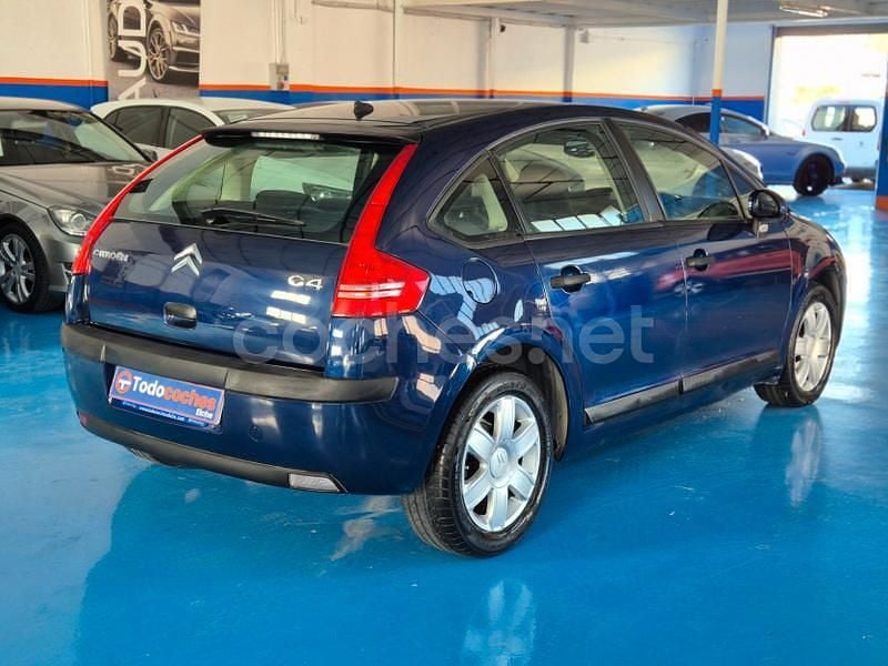 Usado Citroën C4 110 CV (80 kW) 2007 Azul Berlina