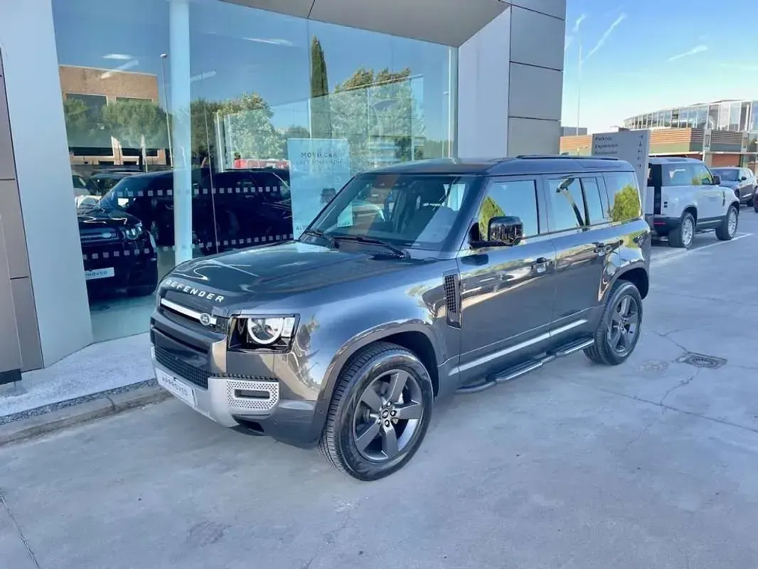 Usado Land Rover Defender S 249 CV (183 kW) 2025 Gris SUV