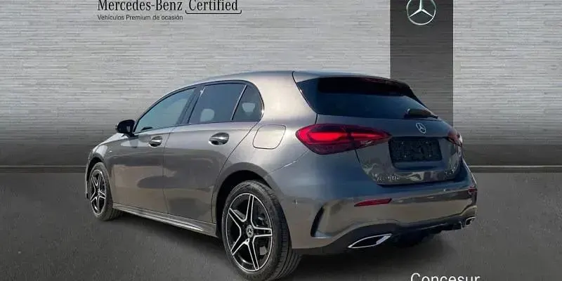 Usado Mercedes A250 218 CV (160 kW) 2025 Gris