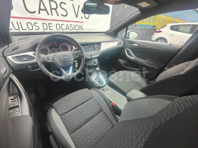 Usado Opel Astra Business Elegance 145 CV (106 kW) 2021 Gris / plata Familiar