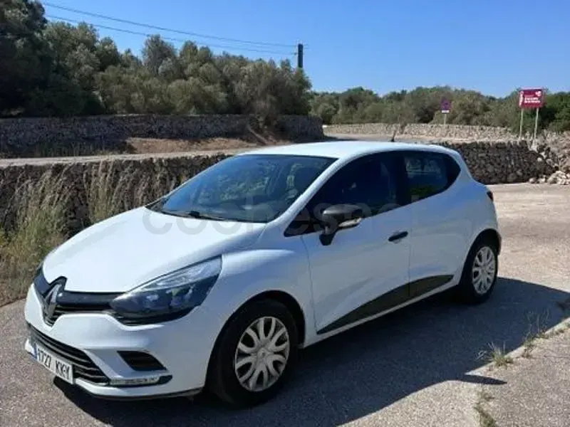 Usado Renault Clio IV Life 75 CV (55 kW) 2018 Blanco Berlina