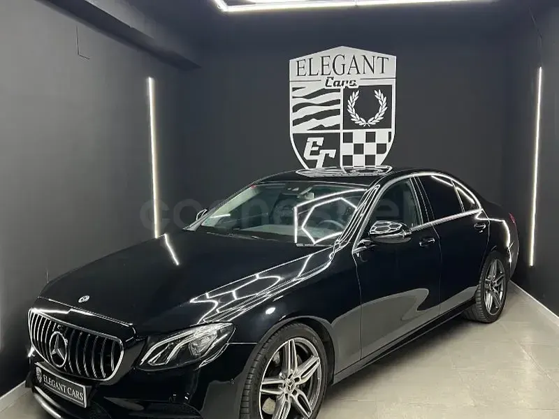 Usado Mercedes E220 194 CV (142 kW) 2019 Negro Berlina