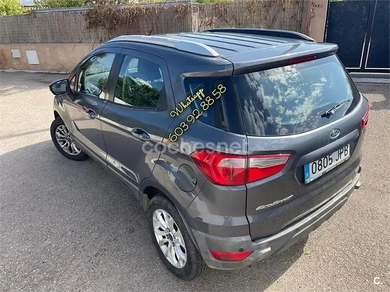 Usado Ford Ecosport Trend 125 CV (91 kW) 2016 Gris / plata SUV
