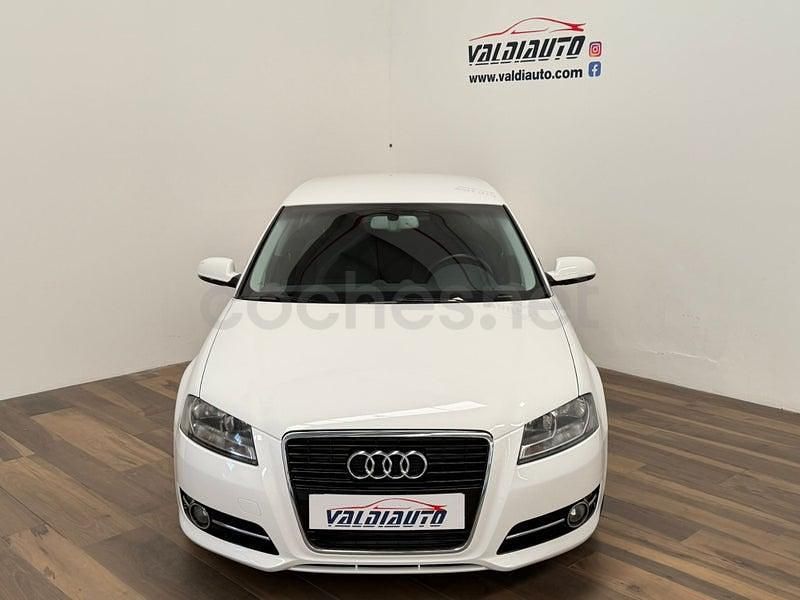 Usado Audi A3 Ambition 140 CV (102 kW) 2012 Blanco Utilitario