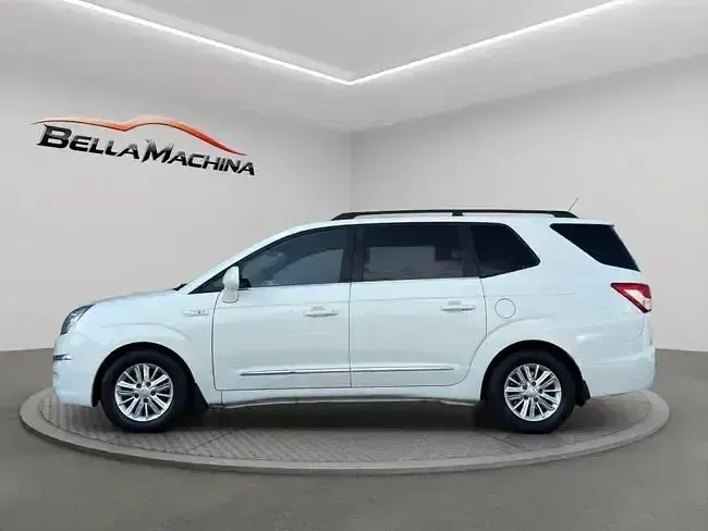 Usado SsangYong Rodius 178 CV (130 kW) 2017 Blanco Monovolumen