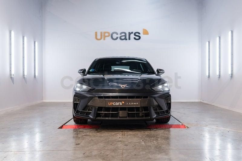 Usado Cupra Leon 150 CV (110 kW) 2024 Gris / plata Berlina