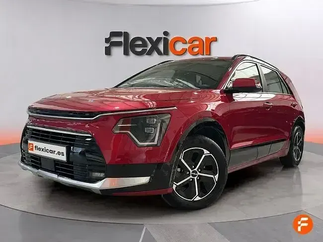 Usado Kia Niro 141 CV (103 kW) 2022 Rojo SUV