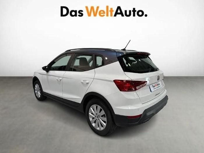 Usado Seat Arona Style 115 CV (84 kW) 2024 Blanco SUV