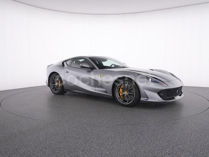 Gris / plata Usado 2018 Ferrari 812 Coupe | 349.900 € (Buen precio) - Imagen 1/4