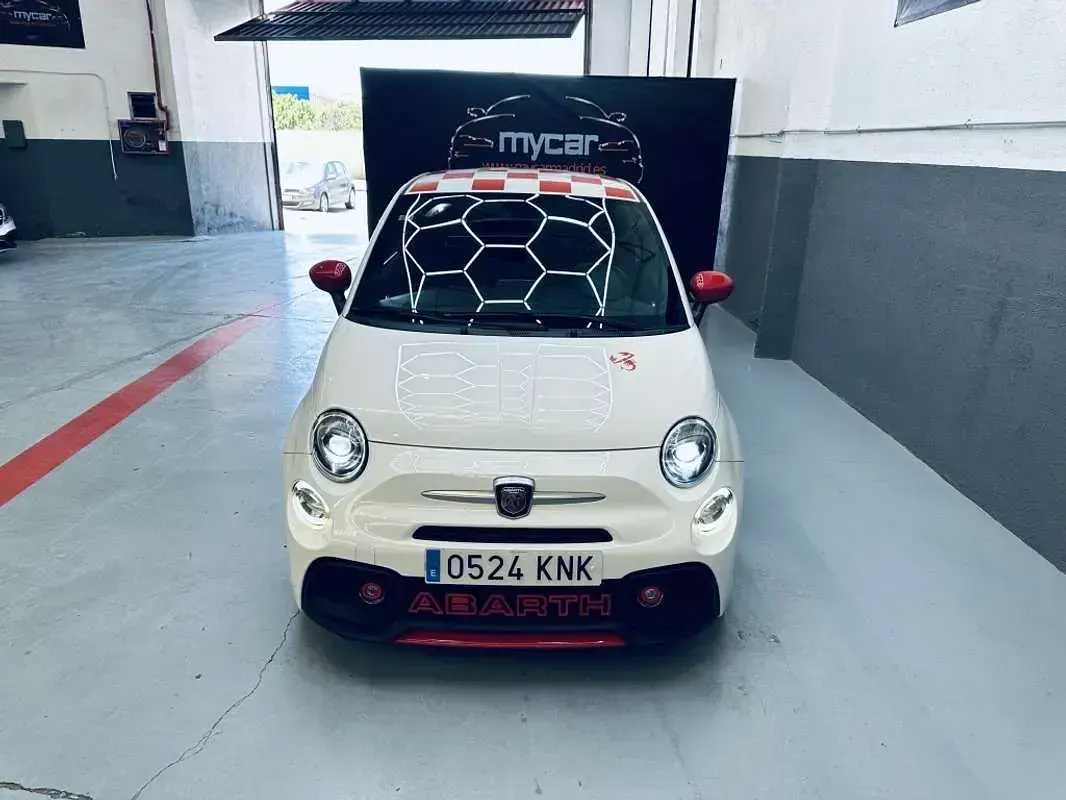 Usado Abarth 595 Pista 160 CV (117 kW) 2018 Blanco Utilitario