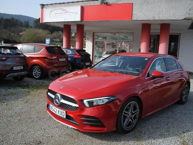 Usado Mercedes A180 116 CV (85 kW) 2019 Rojo Berlina