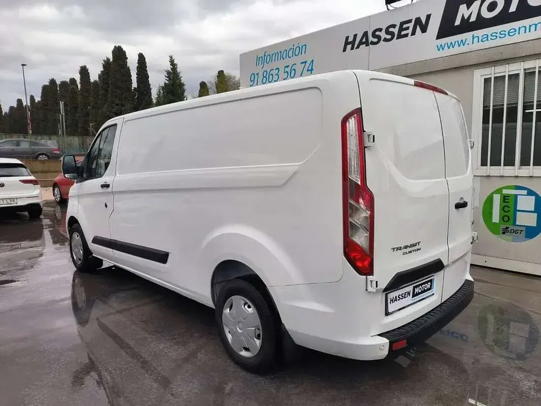 Usado Ford Transit Custom Trend 129 CV (94 kW) 2022 Blanco Van
