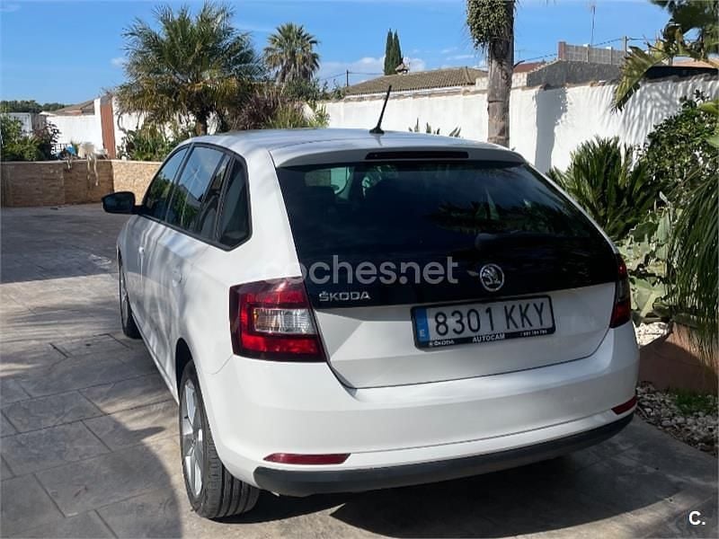 Usado Skoda Rapid Active 116 HP (85 kW) 2018 Branco Citadino