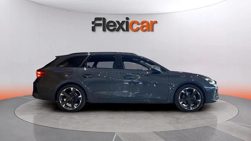 Usado Cupra Leon 150 CV (110 kW) 2025 Gris Familiar