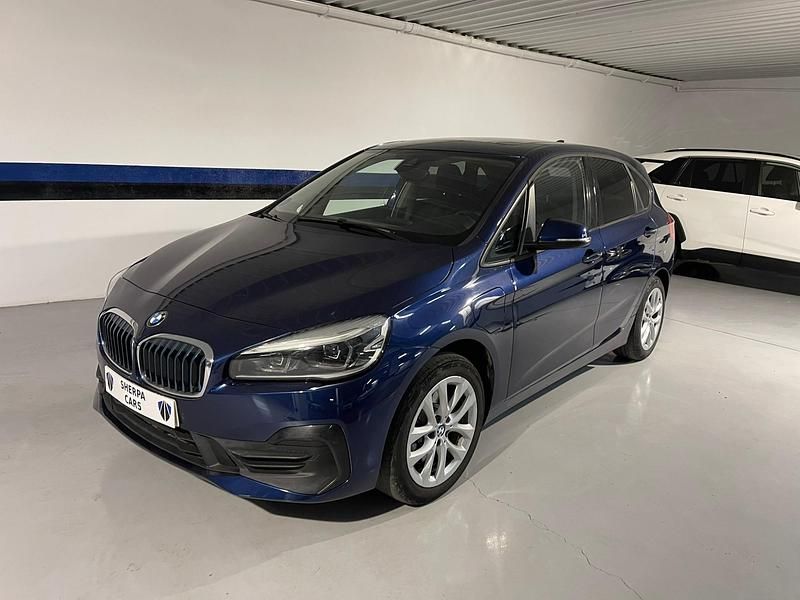 Usado BMW 225 Active Tourer iPerformance 220 CV (161 kW) 2021 Azul Monovolumen