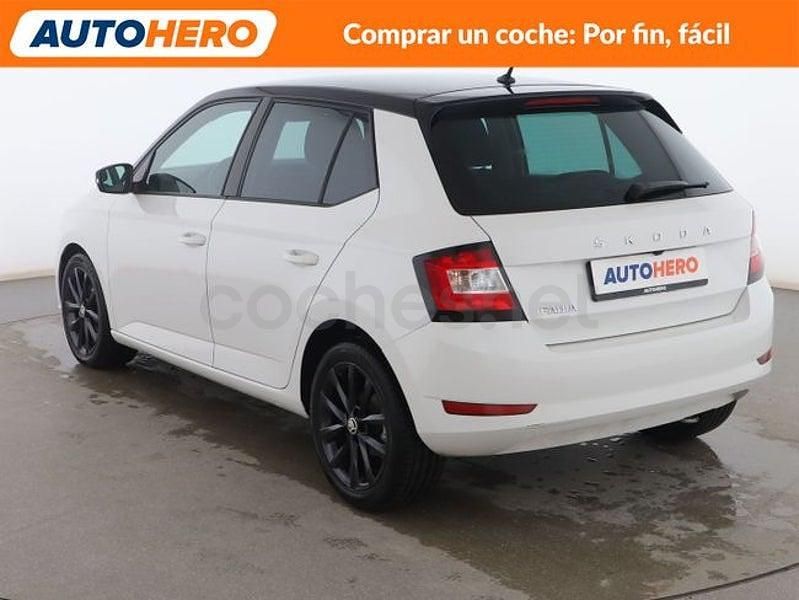 Usado Skoda Fabia Ambition 95 CV (69 kW) 2021 Blanco Berlina