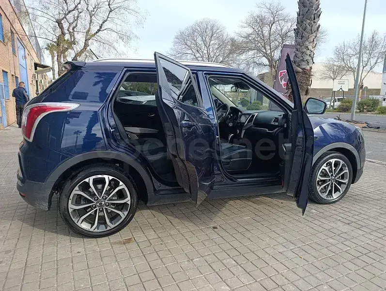 Usado SsangYong Tivoli Limited 116 CV (85 kW) 2018 Azul SUV