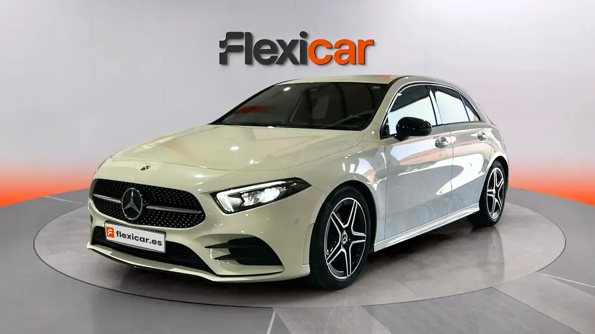 Usado Mercedes A200 163 CV (119 kW) 2019 Blanco Berlina