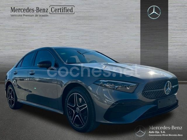 Usado Mercedes A250 AMG line 218 CV (160 kW) 2024 Gris / plata Berlina