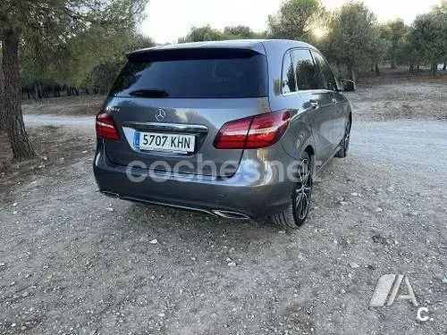 Occasion Mercedes B200 136 PK (100 kW) 2018 Grijs MPV
