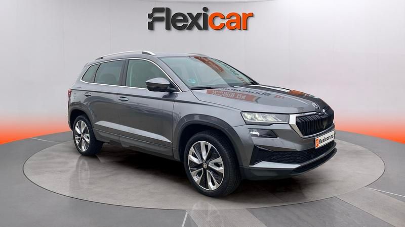 Usado Skoda Karoq Style 150 CV (110 kW) 2022 Burdeos SUV