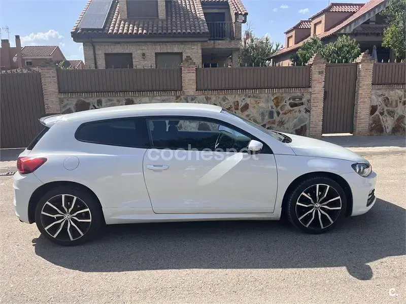 Usado VW Scirocco R-line 125 CV (91 kW) 2017 Blanco Coupe