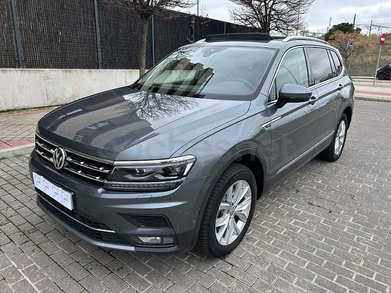 Usado VW Tiguan Allspace Sportline 200 CV (147 kW) 2021 Gris / plata SUV