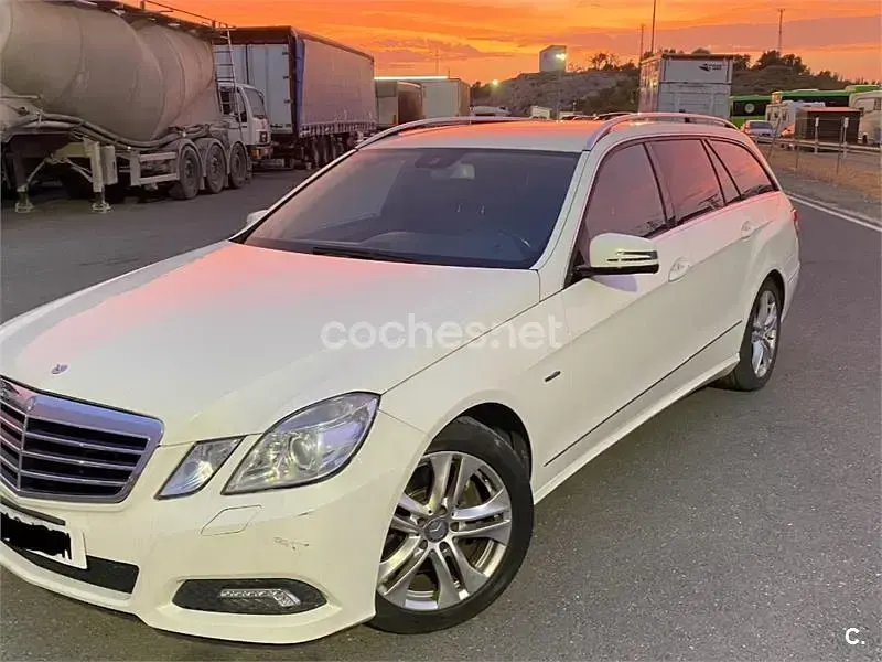 Usado Mercedes E350 Avantgarde 231 CV (169 kW) 2010 Blanco Familiar