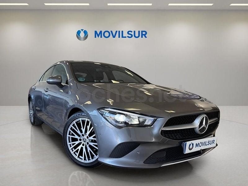 Usado Mercedes CLA200 150 CV (110 kW) 2022 Gris / plata Berlina