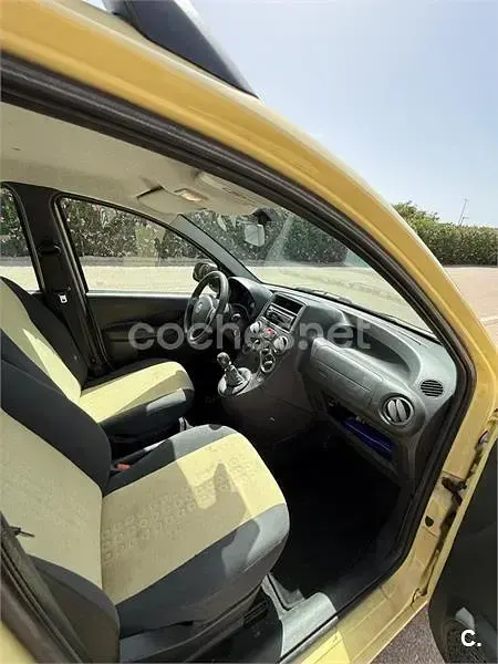 Usado Fiat Panda Dynamic 69 CV (50 kW) 2011 Amarillo Utilitario