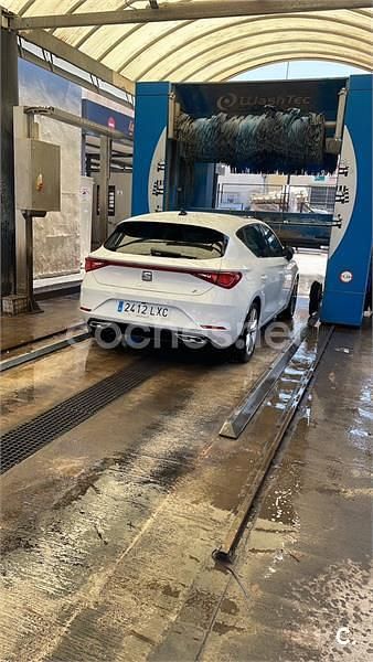Usado Seat Leon FR 150 CV (110 kW) 2022 Blanco Berlina