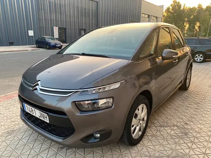 Usado Citroën C4 Picasso Live 120 CV (88 kW) 2016 Marrón Monovolumen