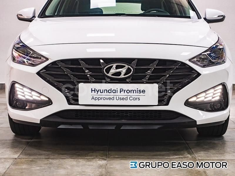 Blanco Usado 2024 Hyundai i30 Berlina | 18.990 € (Precio justo) - Imagen 1/1
