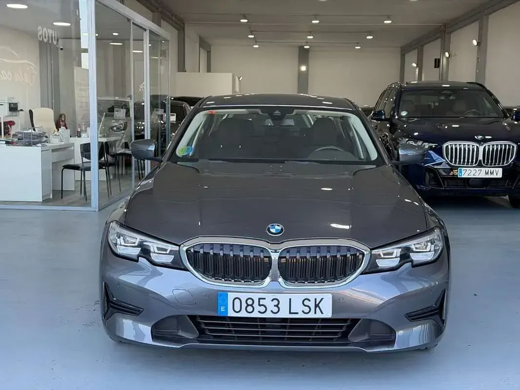 Usado BMW 320 Comfort Edition 189 CV (139 kW) 2022 Gris Berlina