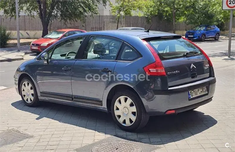 Usado Citroën C4 Exclusive 110 CV (80 kW) 2007 Azul Berlina