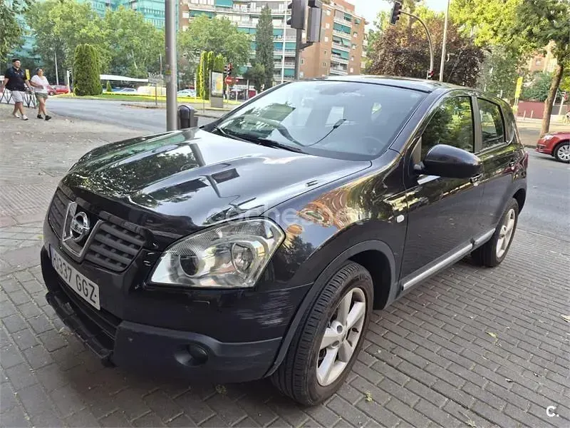 Usado Nissan Qashqai Tekna 106 CV (77 kW) 2008 Negro SUV