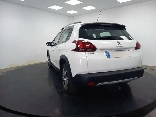 Usado Peugeot 2008 Allure 110 CV (80 kW) 2018 Blanco SUV