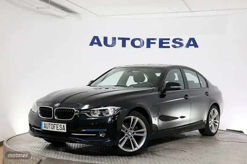 Negro Usado 2017 BMW 330e Sport Line Berlina | 19.850 € (Buen precio) - Imagen 1/4