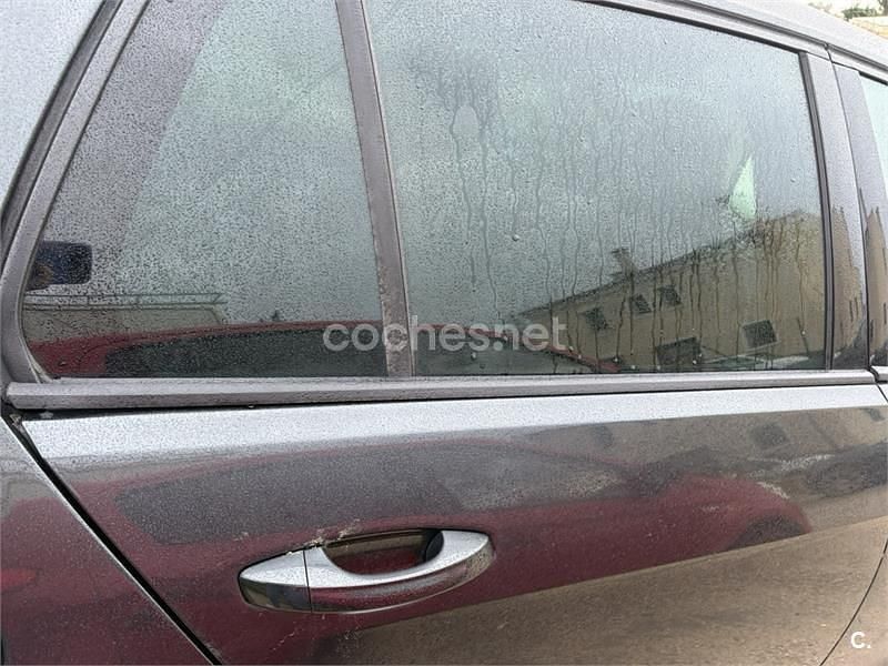 Usado VW Golf VII GTI 220 CV (161 kW) 2016 Gris / plata Berlina