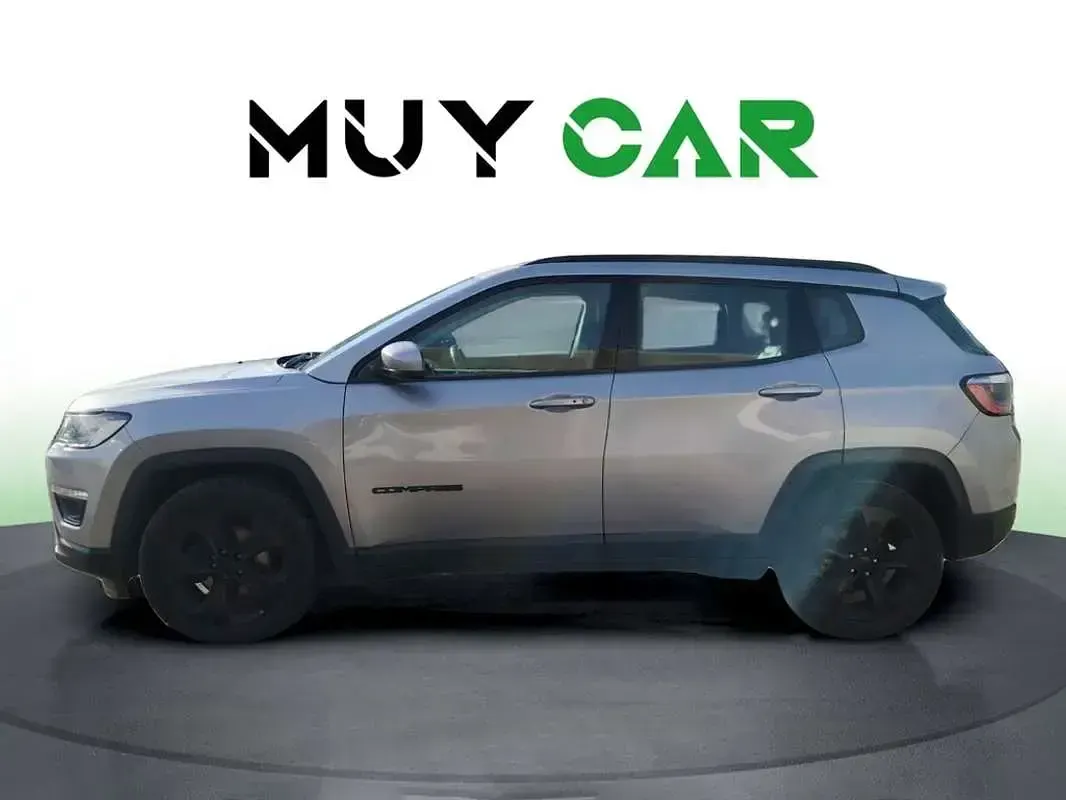 Usado Jeep Compass Sport 140 CV (102 kW) 2019 Gris SUV