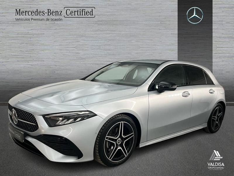 Gris / plateado Usado 2025 Mercedes A200 AMG line Berlina | 37.500 € (Precio justo) - Imagen 1/4
