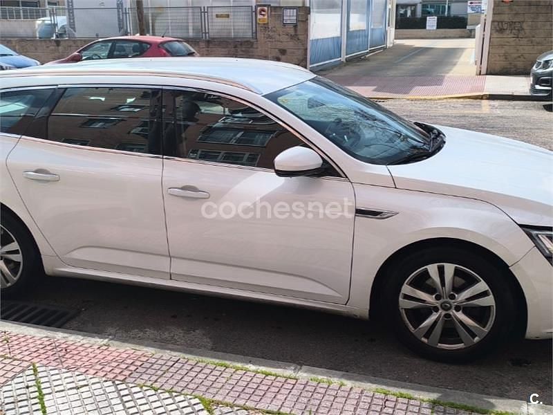 Usado Renault Talisman Zen 130 CV (95 kW) 2018 Blanco Familiar
