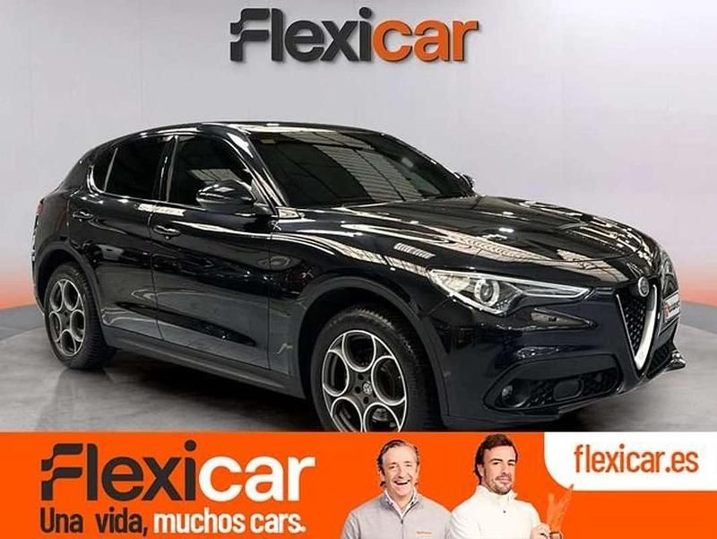 Negro Usado 2018 Alfa Romeo Stelvio Executive SUV | 21.190 € (Precio justo) - Imagen 1/4