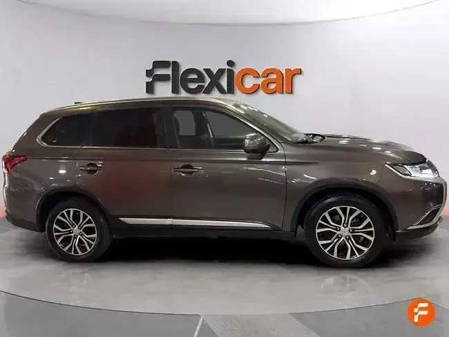 Usado Mitsubishi Outlander Motion 150 CV (110 kW) 2017 Marrón SUV