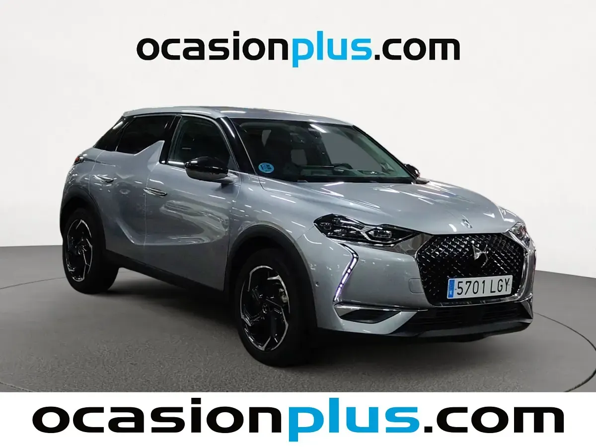 Usado DS Automobiles DS3 Crossback Grand Chic 131 CV (96 kW) 2020 Gris SUV