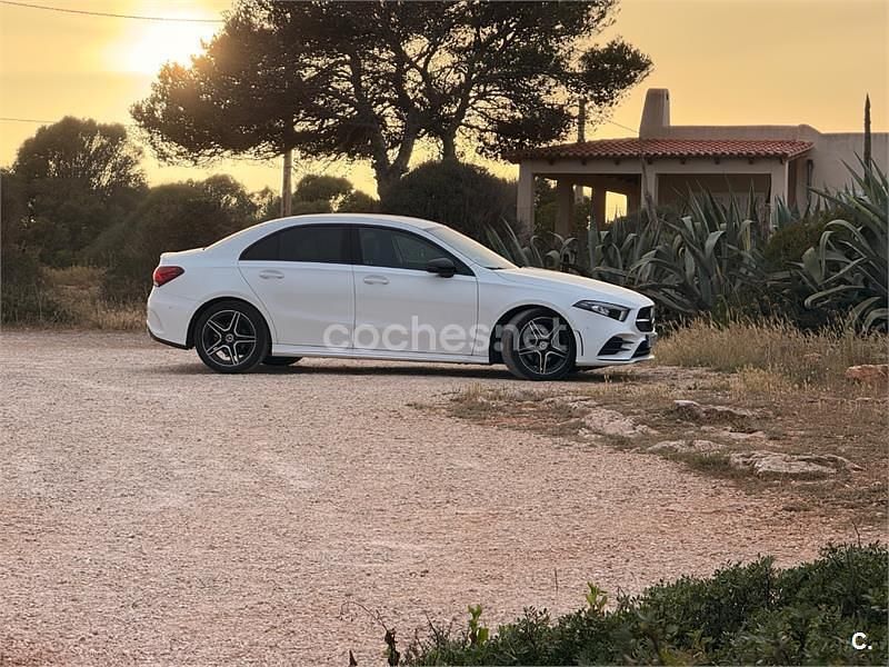 Negro Usado 2022 Mercedes A200 Berlina | 32.000 € (Precio justo) - Imagen 1/4